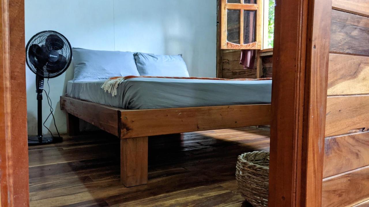 Wood Cabin - Cabana Maderas Balgue المظهر الخارجي الصورة